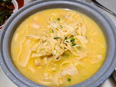 鸡汁纸片笋-小菜园新徽菜(镇江丹阳吾悦店)