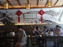 -笑来喜馄饨小笼工坊店(湖滨街店)