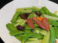 荷芹炒腊味-艋舺·台湾小馆老字号(平安悦坊店)