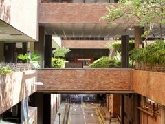 -香港理工大学