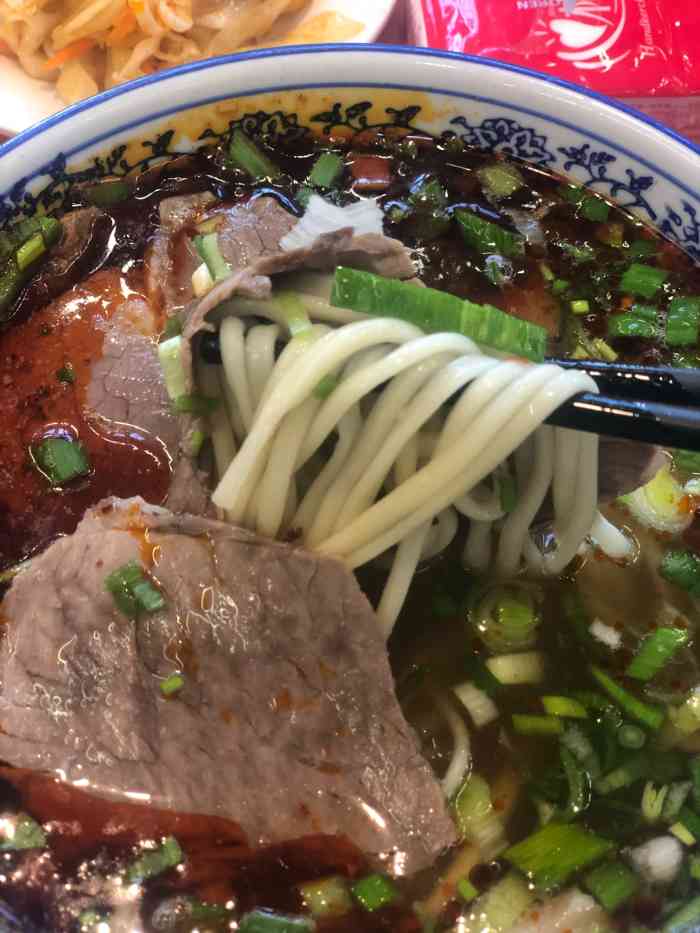 清真·马有布牛肉面(中山路店)-"#西北大环线#游记之美食篇 住的酒店