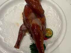 -景月阁空中食府(希尔顿酒店)