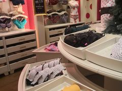 -Victoria's Secret(杭州湖滨银泰in77店)