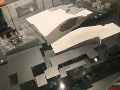-艺仓美术馆