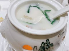 神仙豆腐腌笃鲜-御仙都北京菜馆·烤鸭店(双井店)