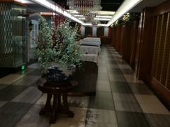 -豪人峰汇·餐厅(世水花园店)