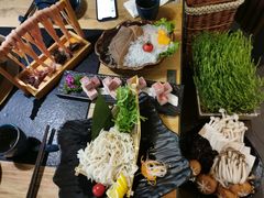 -湊湊火锅·茶憩(上海合生汇店)