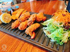 -I HOLIC艾豪丽披萨(KKone店)