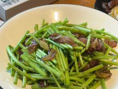 -莲餐厅·湖北菜·潜江小龙虾店(愚园路店)