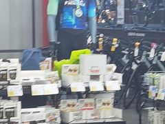 -迪卡侬(越秀公园店)