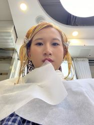 -虫二·专注健康烫染沙龙
