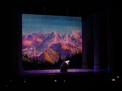 -交通银行前滩31演艺中心