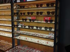 -优医视平价眼镜蔡司依视路折扣工厂店(德胜门店)