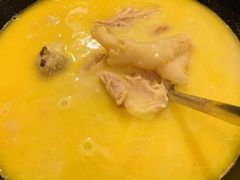 -鲜入围煮花胶鸡海鲜火锅