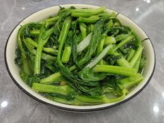-银峰农庄·特色烧鸡·鲜无花果浸鸡