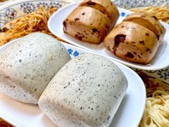 -李与白包子铺(桐梓林店)