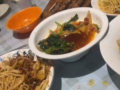 -疆山别院·木垒羊·新疆菜烧烤(铁路局店)