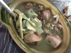 馄饨老鸭煲-老品芳