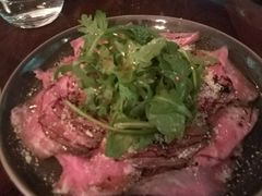烤牛肉沙拉-羽深肉铺 Steak & Wine