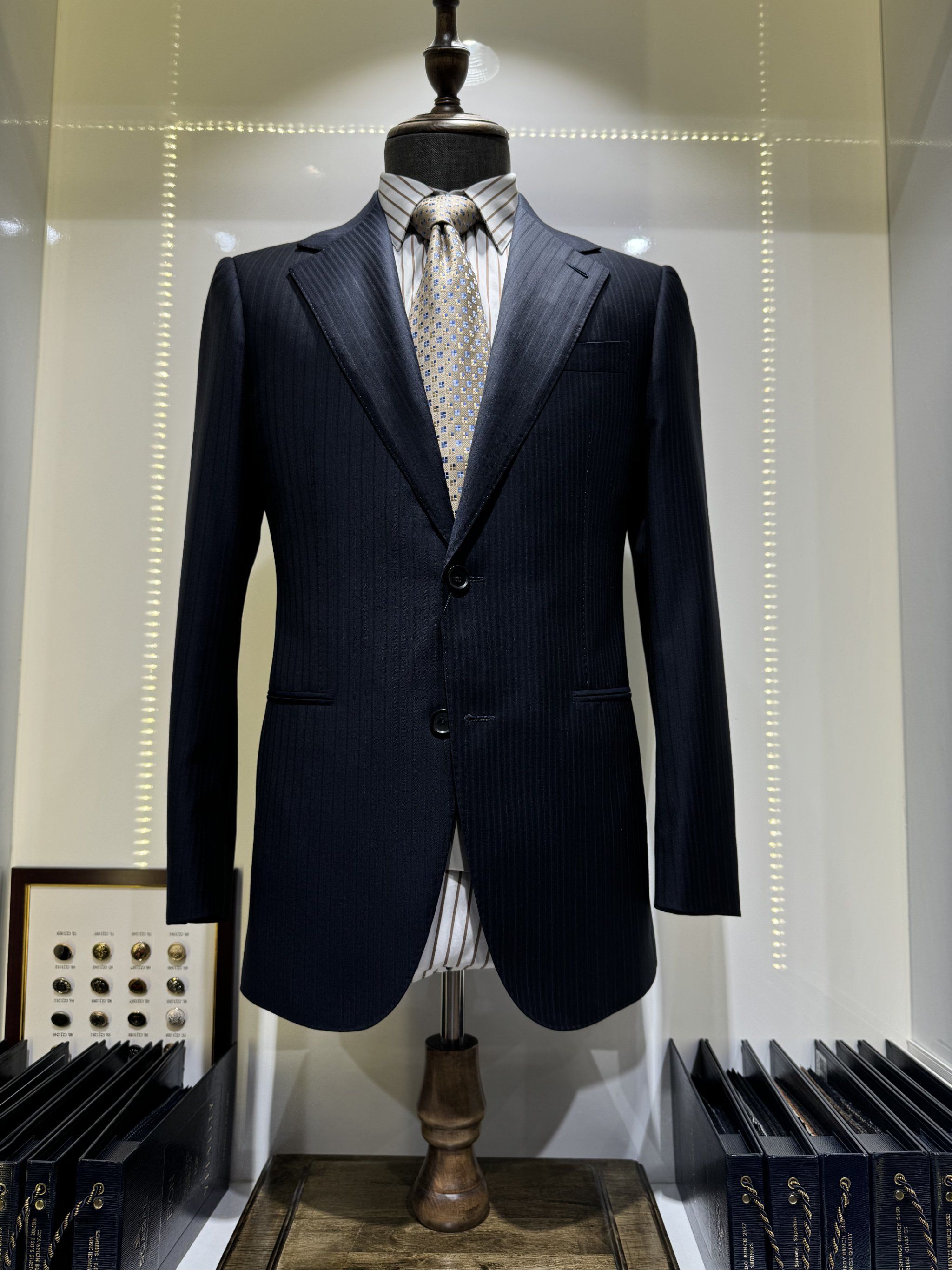 杭州维纳缇西装定制969696