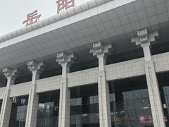 -华雅酒店(岳阳楼区火车站店)
