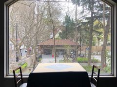 -穹六人间 people 6(岳阳路店)