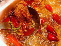 -老牌坊云南鱼豆花火锅(嵩山店)