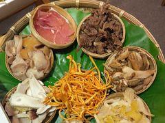 -菌海森林·非遗野生菌火锅(西山区滇池路摩根道店)