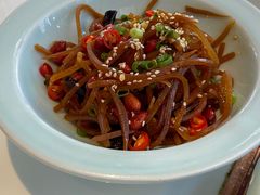 -红樱桃·欢乐餐厅(太原里店)