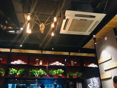 -渝是乎川渝小炒(新世界百货望京店)