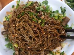 -崇州余荞面(落虹桥店)