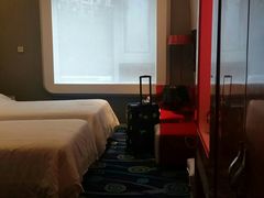 -深圳东部华侨城瀑布酒店