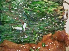 -老街烧烤大排档·地道湖北菜·龙虾馆(汉口火车站店)