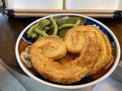 纯奶中蝴蝶酥-上海哈尔滨食品厂(淮海中路店)