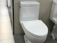 -百安居装修建材卖场(泰然店)