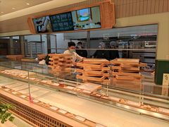 面包甜点陈列柜-泸溪河桃酥(欧尚店)