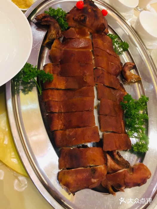 益利大酒楼(井岸店)烤乳猪图片