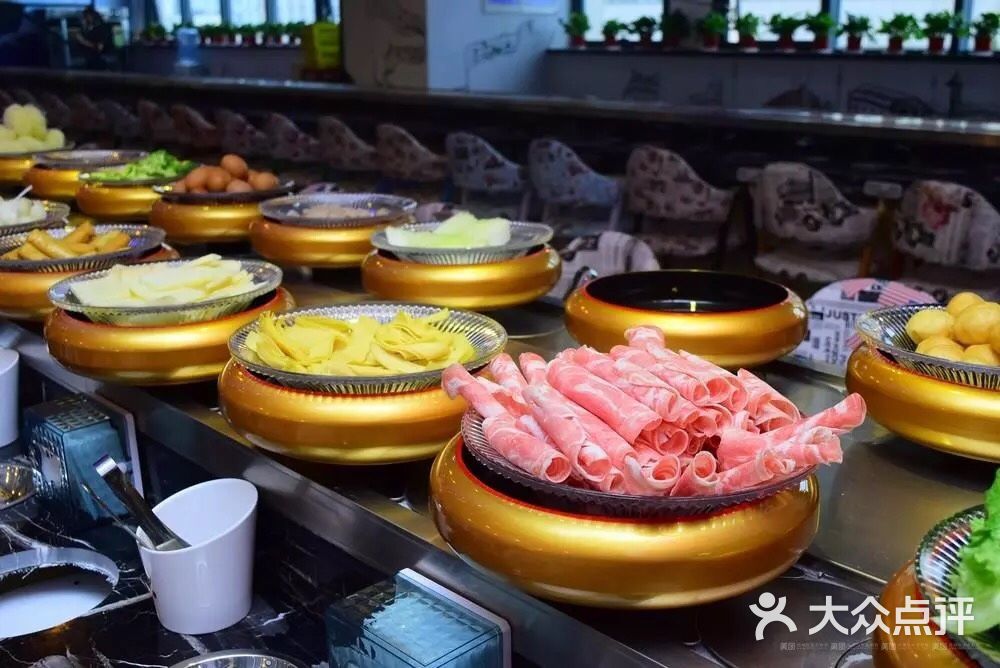 北京丁丁洋自助回转火锅