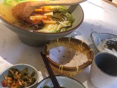 -百春原湖南牛肉粉(百联世纪店)