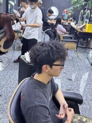 -藤野造型专业烫染接发