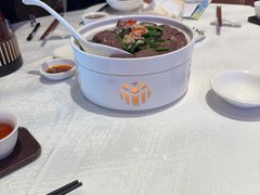 -景月阁空中食府(希尔顿酒店)