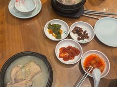 -长寿参鸡汤(朝韩风情街店)