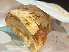 杏仁可颂-GONTRAN CHERRIER·GC可颂(朝阳大悦城店)