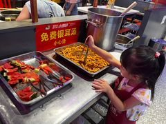 -钢管厂五区小郡肝串串香(蜀都万达店)