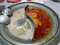 -生活如沸·顺德水牛奶火锅(大学路店)