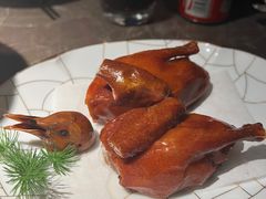 脆皮乳鸽-新荣记(BFC外滩金融中心店)
