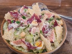 凯撒沙拉配火腿飞饼-斯普汇生蚝牛排馆(中骏世界城店)