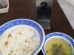 -崇德楼水盆牛羊肉泡馍馆(文艺路店)