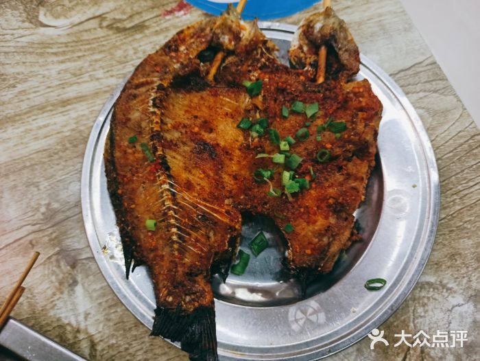 邛海景风特色火盆烧烤店·烤串(月色风情小镇店)图片