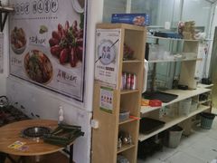 -茸梅路右拐龙虾-农家菜(松江店)